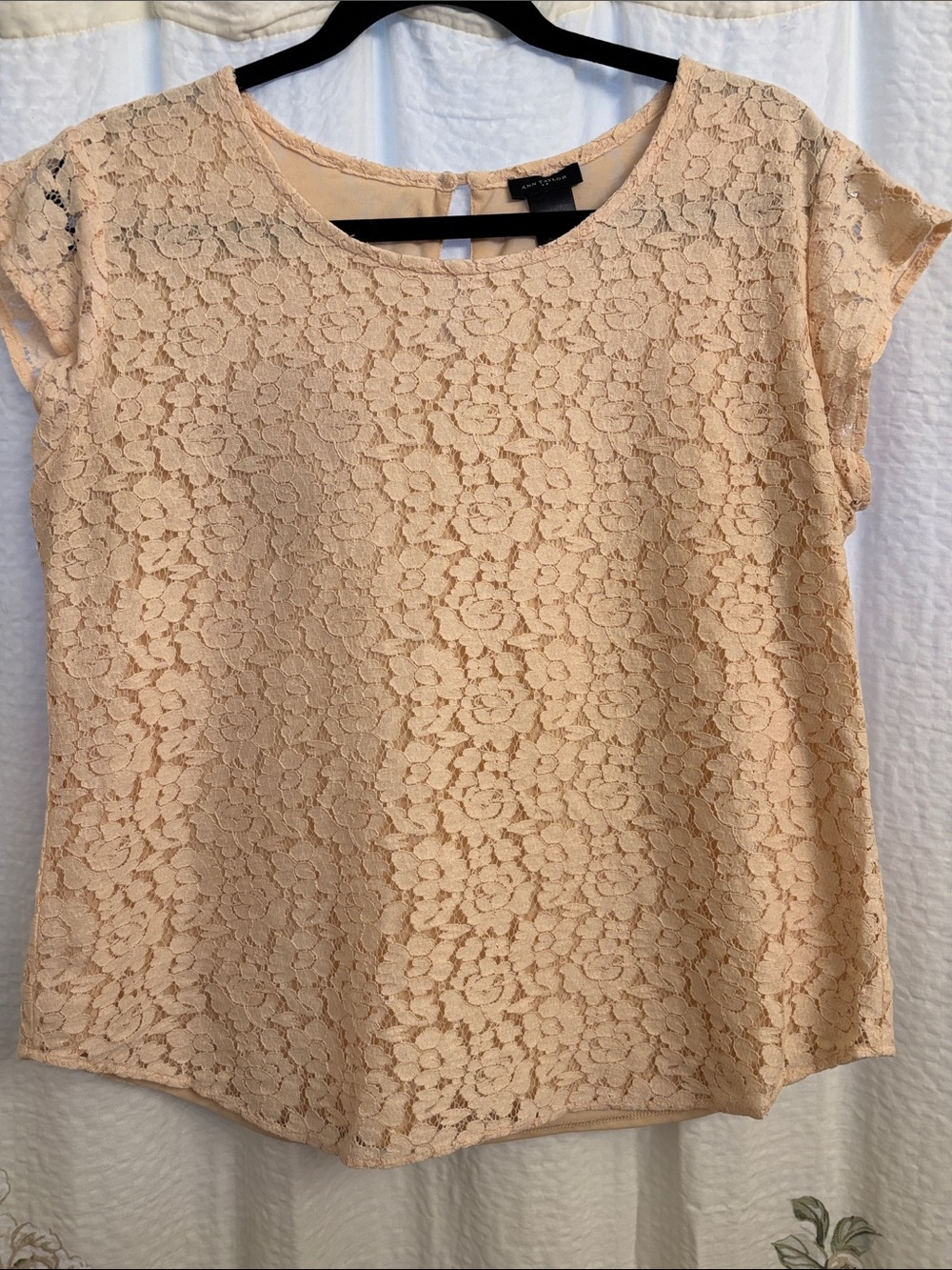 Ann Taylor Peach Lace Cap Sleeve Blouse